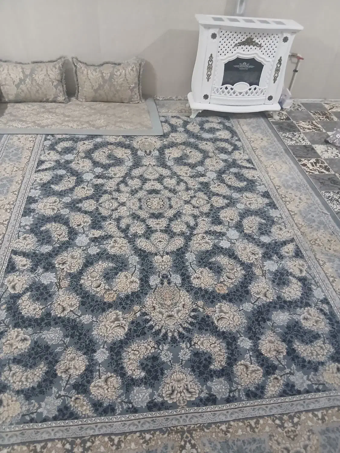 قالی ۹ متری|فرش|خمینی‌شهر, |دیوار