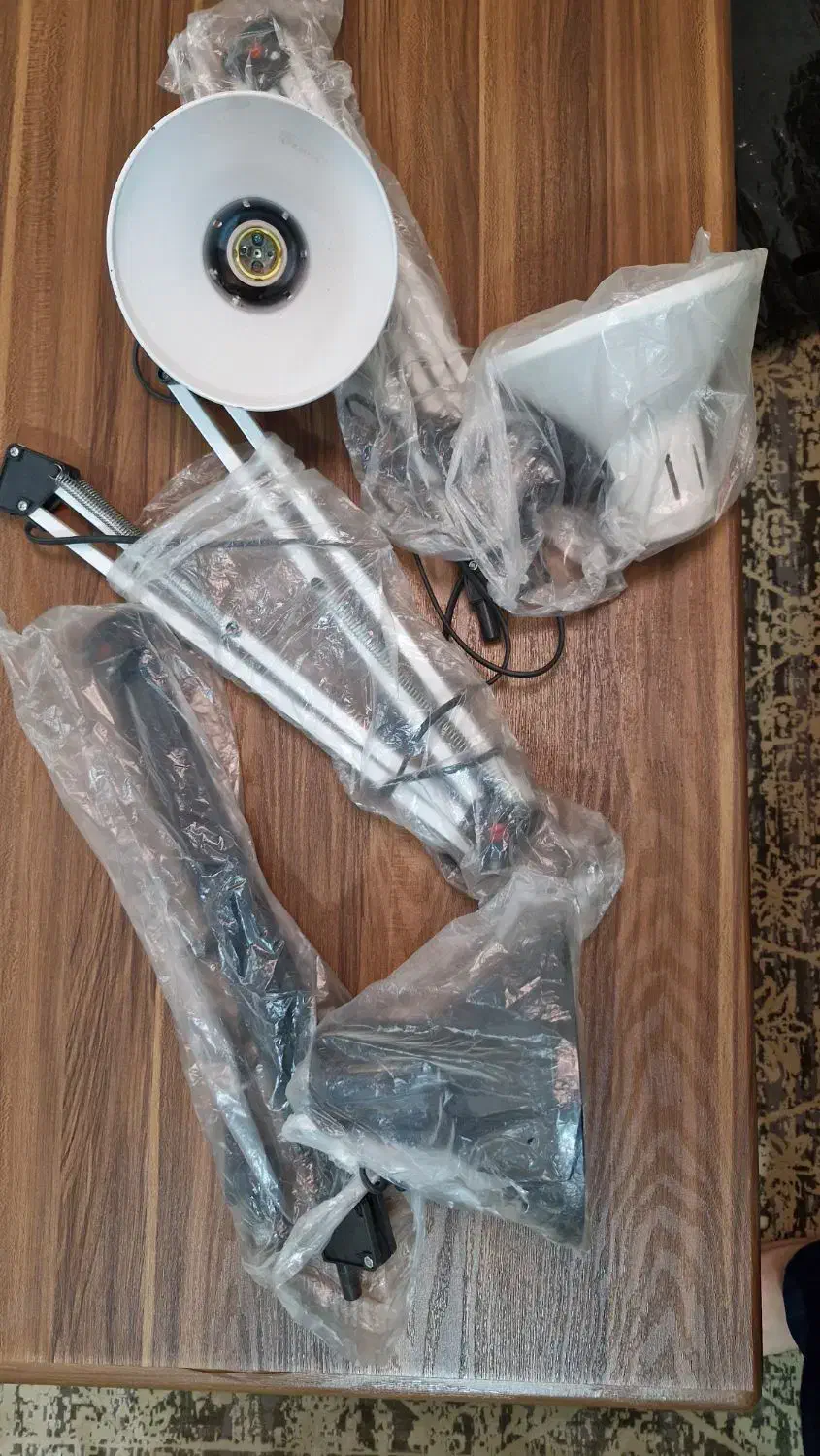 چراغ مطالعه|لوازم التحریر|گرگان, |دیوار