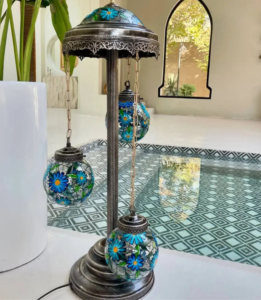 شمعدان آذین ویترای|لوستر و چراغ آویز|اصفهان, باغ نگاره|دیوار