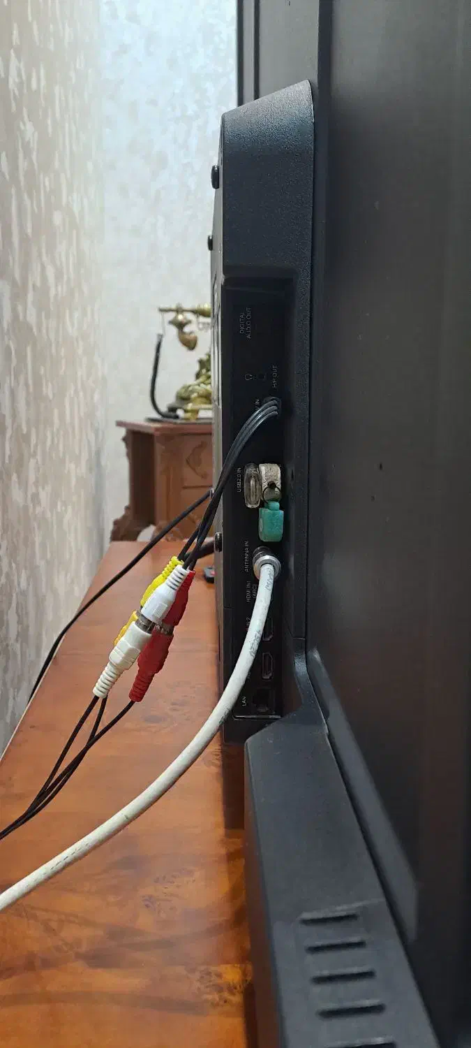 تلوزیونGplus|تلویزیون و پروژکتور|اردبیل, |دیوار