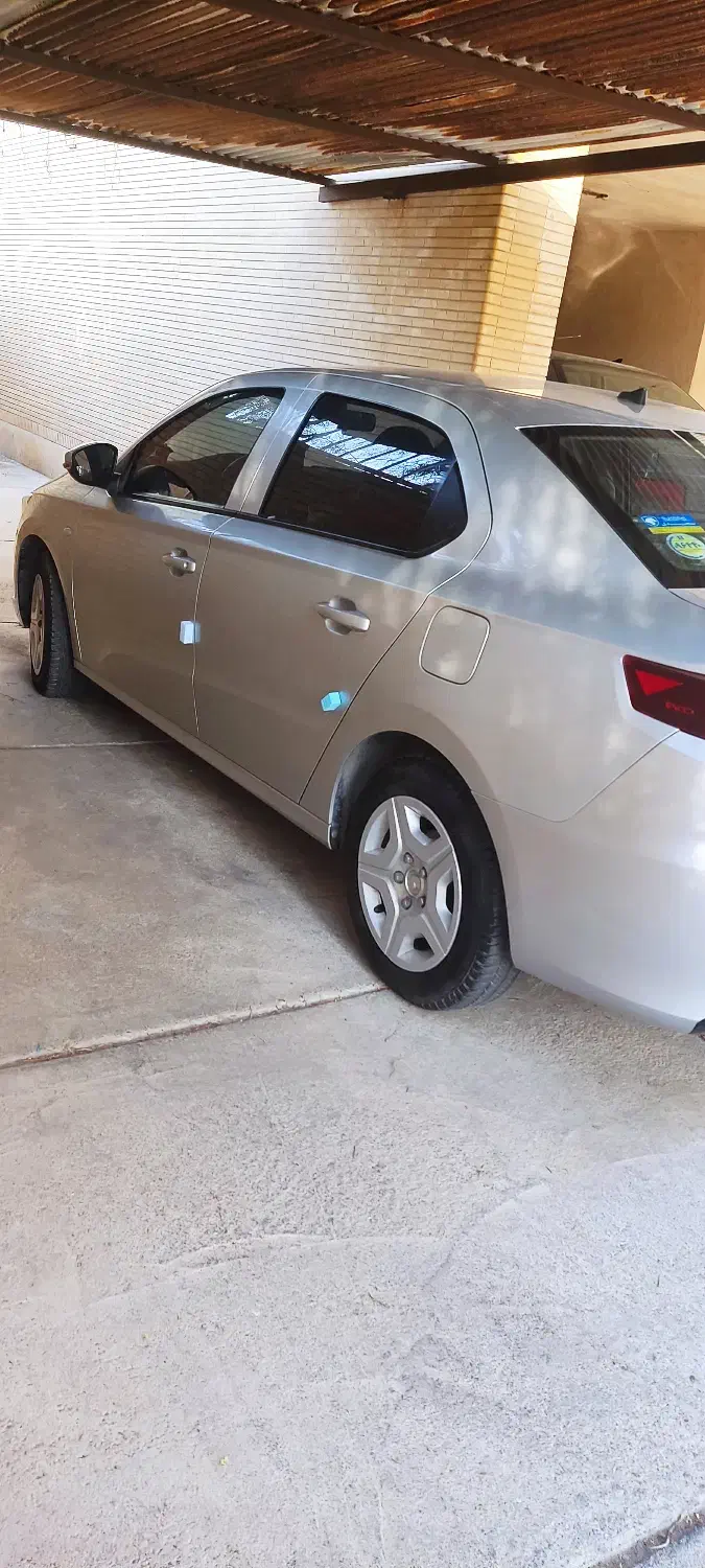 تارا دنده ای پنج دنده ۱۴۰۱|خودرو سواری و وانت|بوشهر, |دیوار