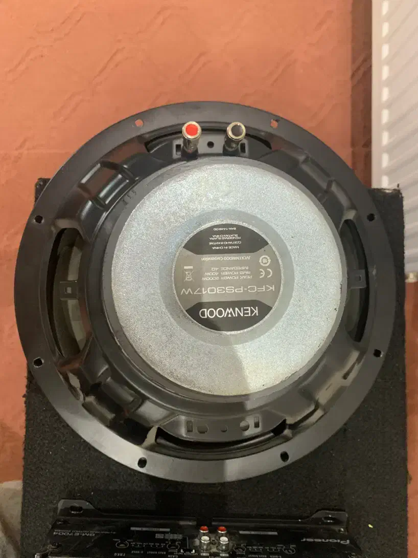 ساب کنوود|صوتی و تصویری|اصفهان, آبشار|دیوار