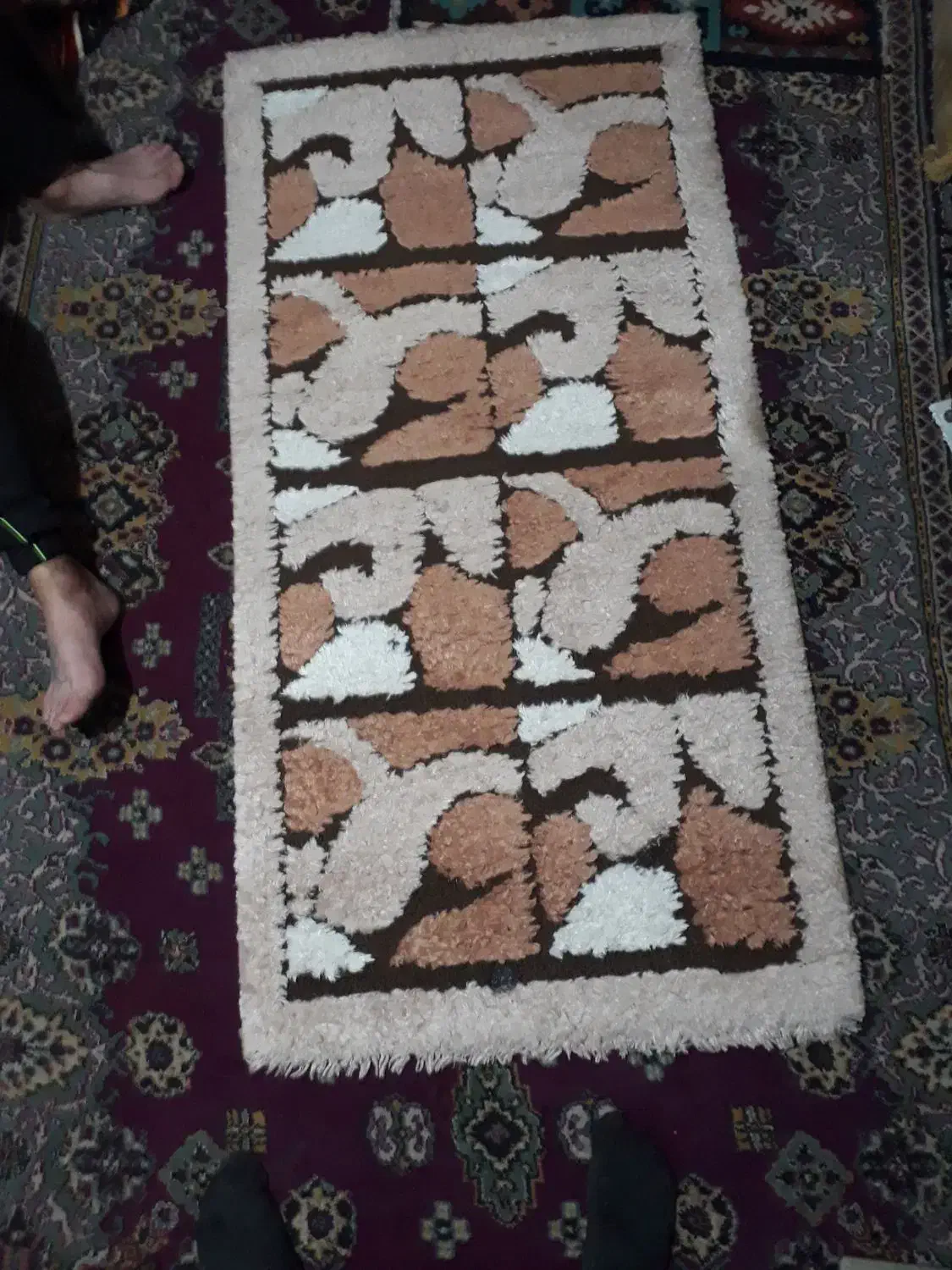 قالیچه دومتری پفکی سفیدروشن قهوه ای|فرش|رشت, جانبازان|دیوار