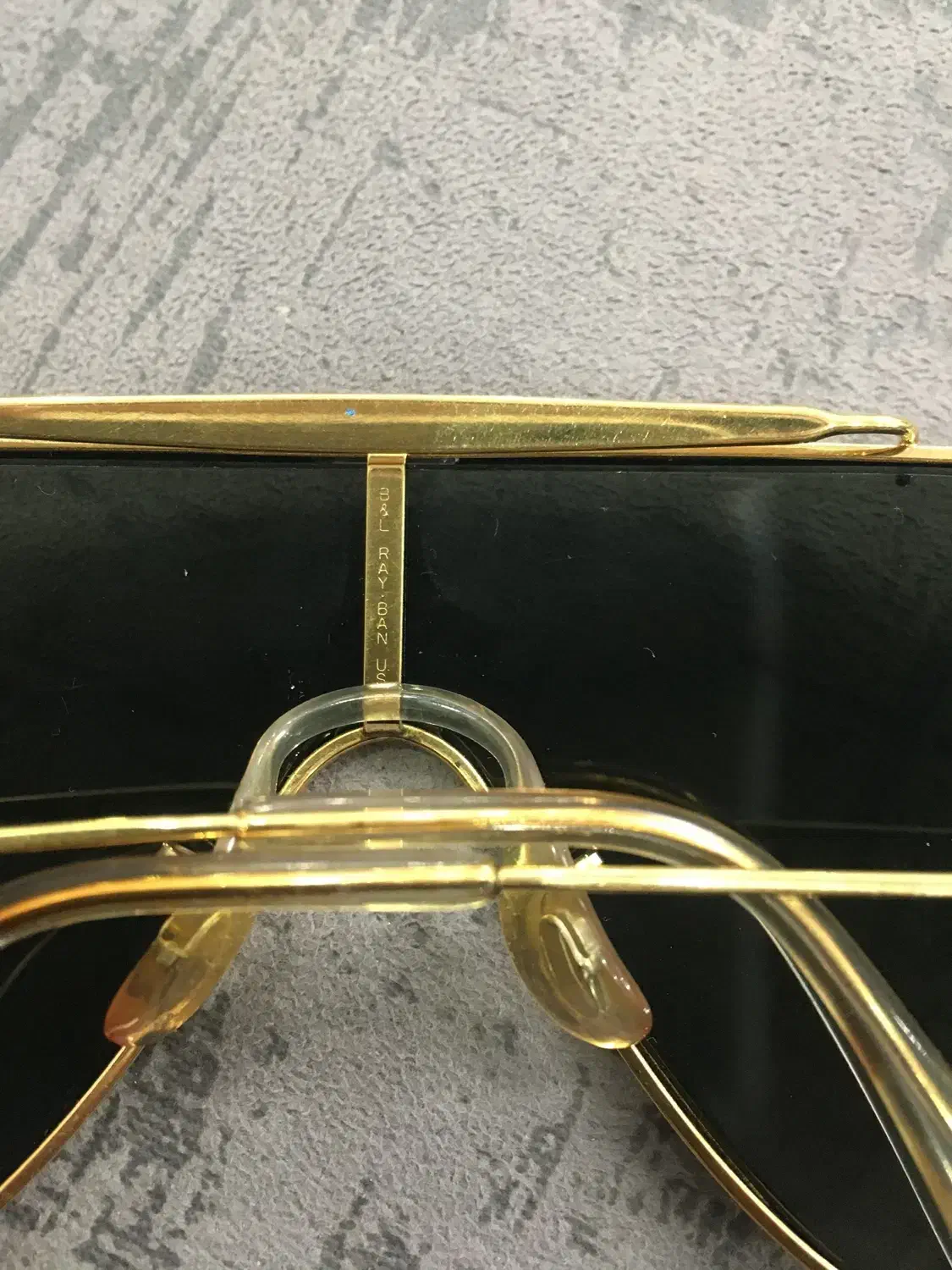 ریبن آمریکایی|زیورآلات و اکسسوری|فولادشهر, مسکن مهر فولادشهر|دیوار