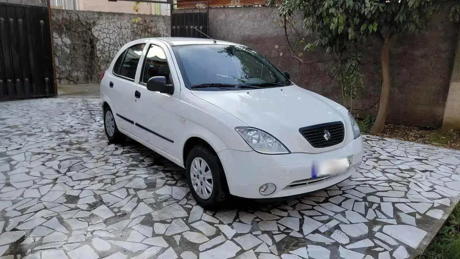 ساینا۱۴۰۰|خودرو سواری و وانت|رشت, توشیبا|دیوار