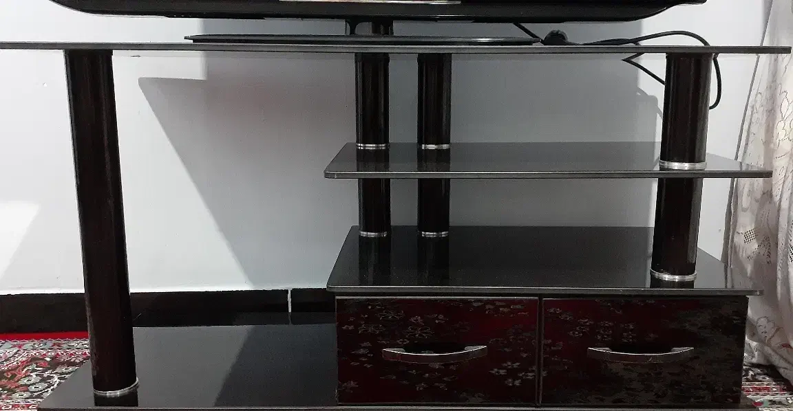 میز تلویزیون شیشه ای|میز تلویزیون|مریوان, |دیوار