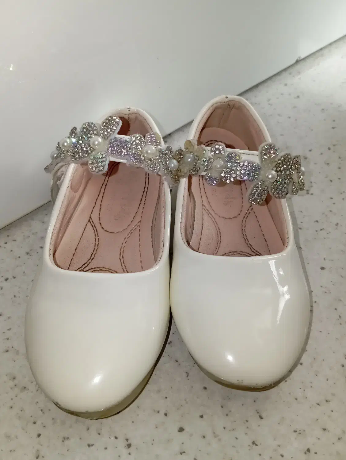 بوت و کفش بچگانه|کفش و لباس بچه|اراک, |دیوار