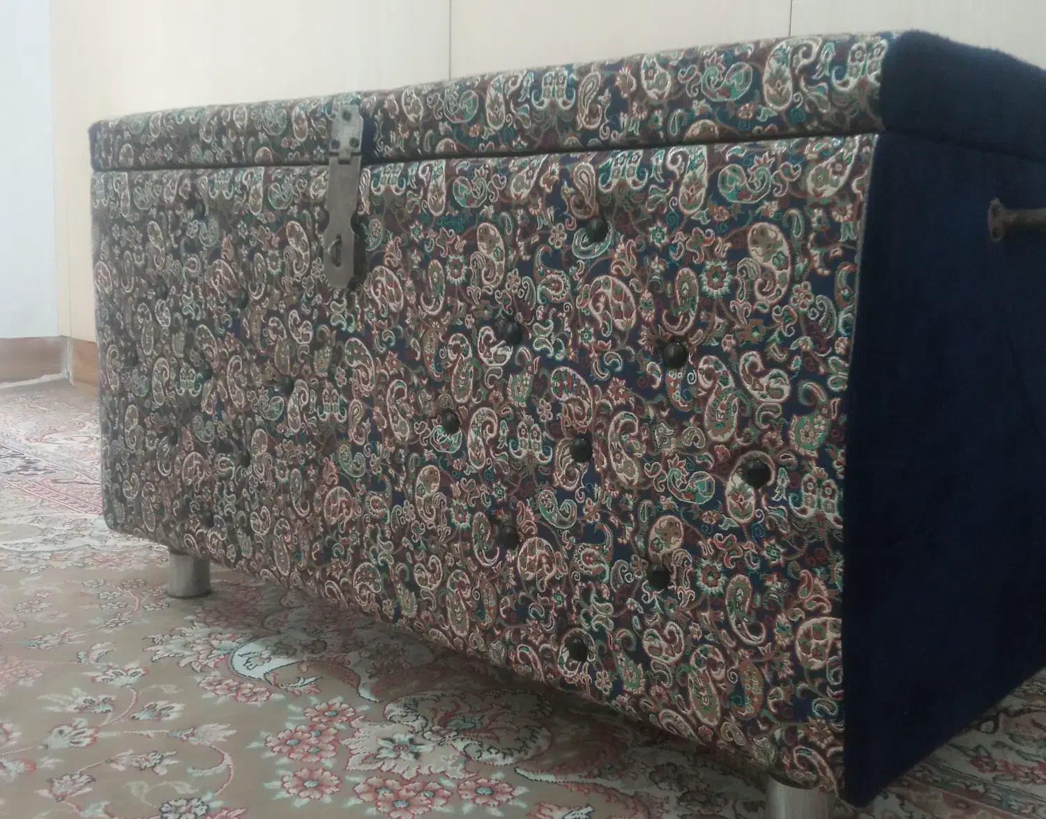 تعمیر انواع صندوقچه قدیمی|صنایع دستی و سایر لوازم تزئینی|کاشان, گارزگاه|دیوار