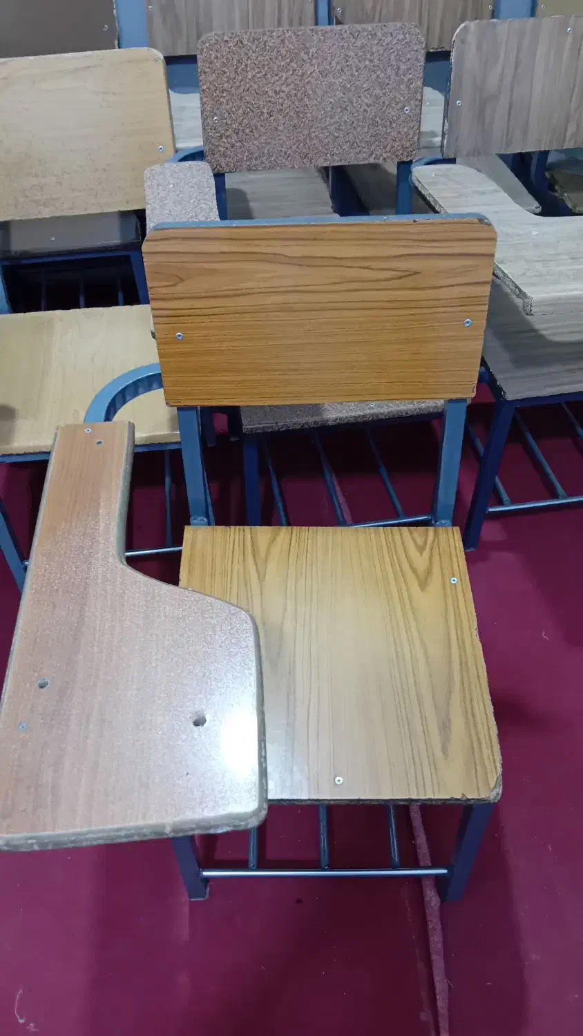 صندلی دانش آموزی و دانشجویی|صندلی و نیمکت|تربتحیدریه, میدان مرکزی|دیوار