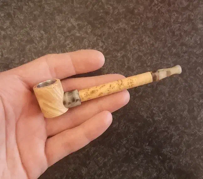 چوب سیگار|کلکسیون اشیاء عتیقه|همدان, |دیوار