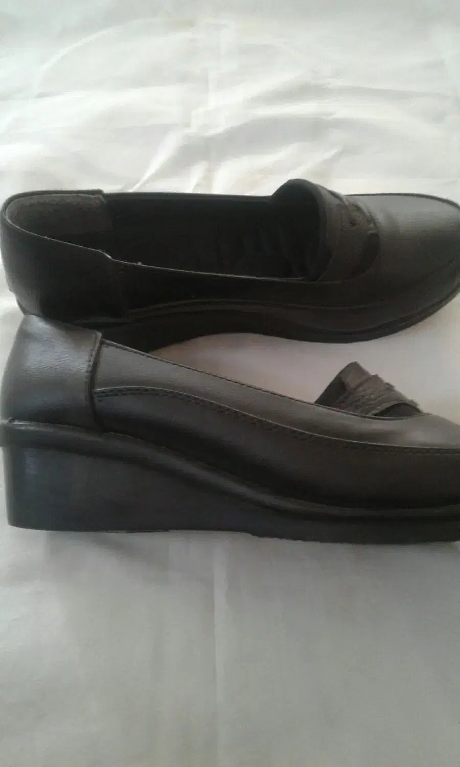 کفش ملی|کیف، کفش، کمربند|کاشمر, |دیوار