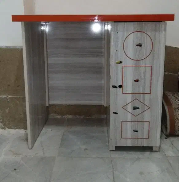 میز تحریر تمام ام دی اف شخصی ساز|میز تحریر و کامپیوتر|زاهدان, |دیوار