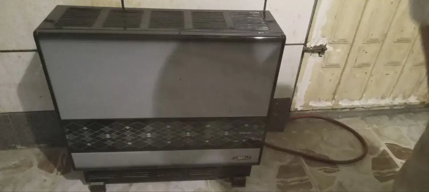 یک عدد بخاری نیک کالا|بخاری، هیتر، شومینه|خرمشهر, |دیوار