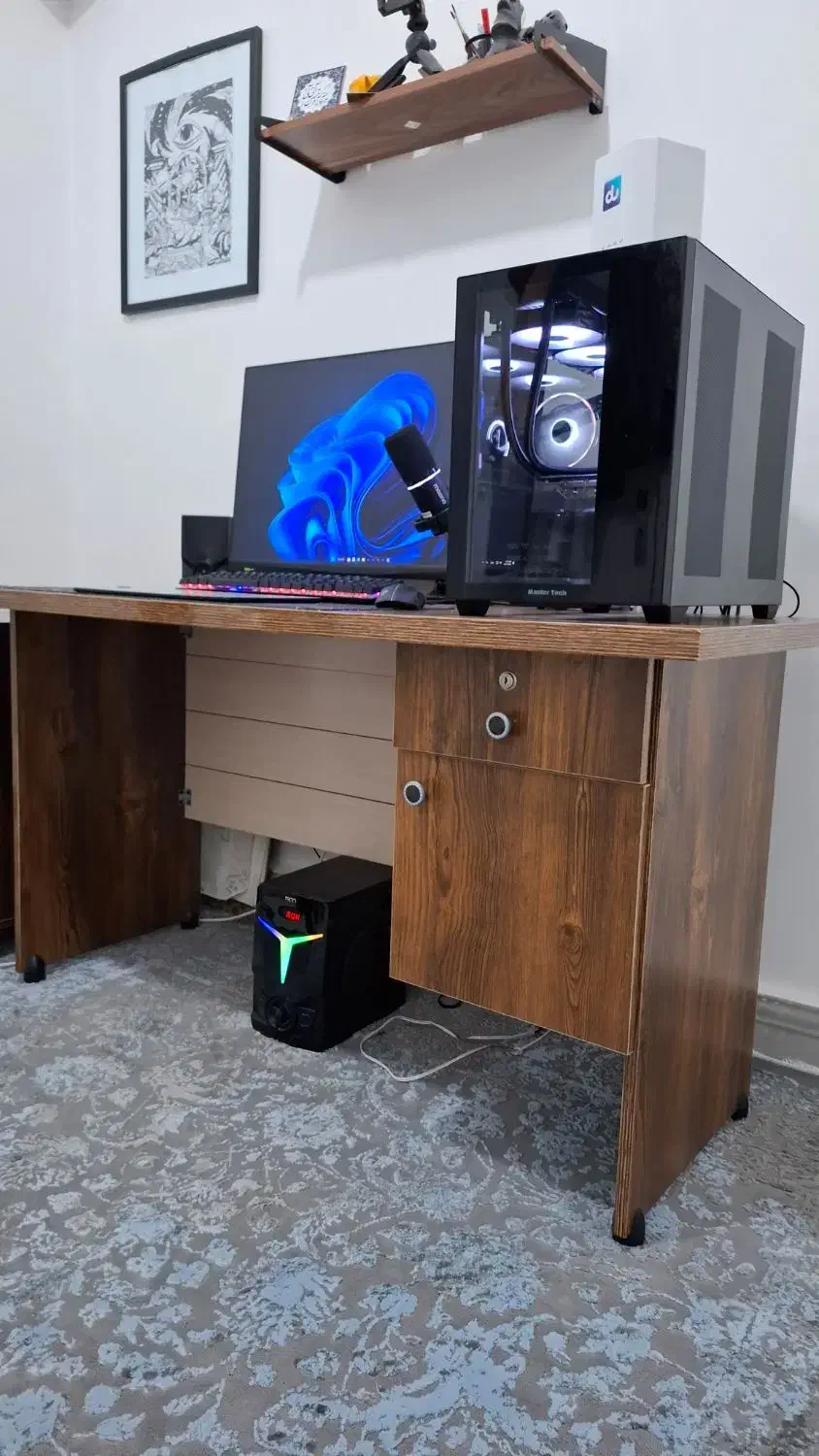 میز کامپیوتر|میز تحریر و کامپیوتر|نیشابور, سرآب کوشک|دیوار