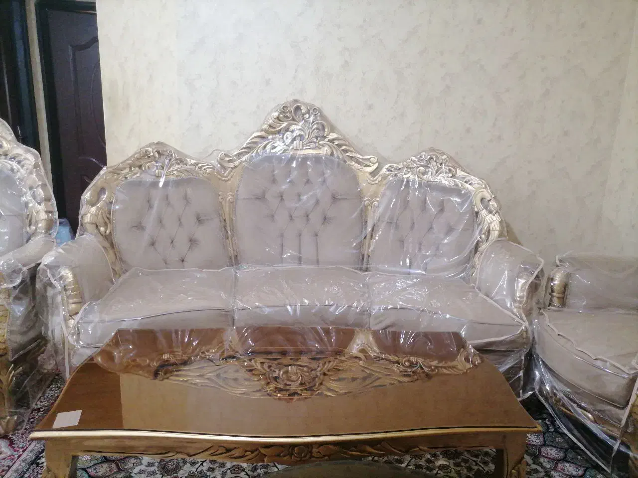 مبل سلطنتی 9 نفره|مبلمان خانگی و میز عسلی|شاندیز, |دیوار