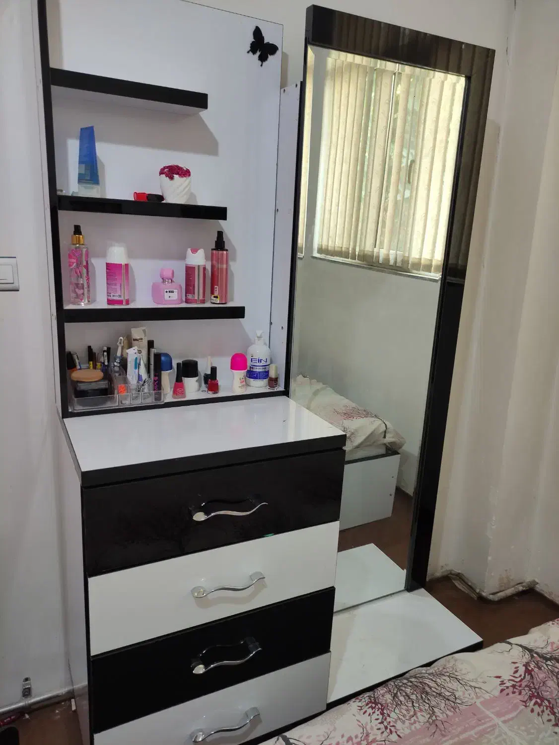 سرویس خواب|مبلمان خانگی و میز عسلی|سلماس, |دیوار