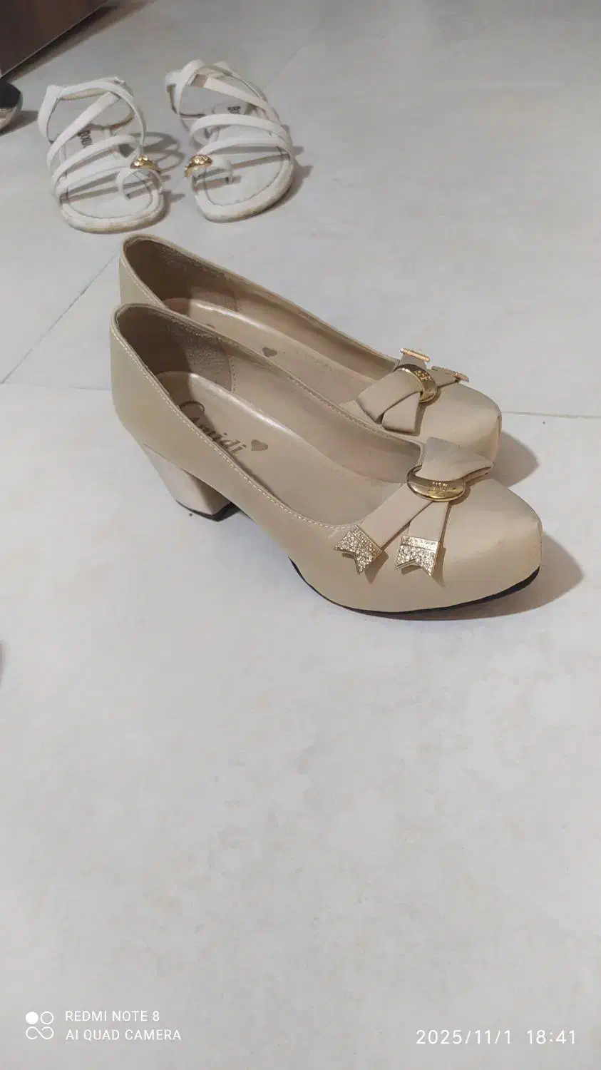 چند جفت کفش و پوتین سایز ۳۷ تا ۴۰|کیف، کفش، کمربند|کرمانشاه, |دیوار