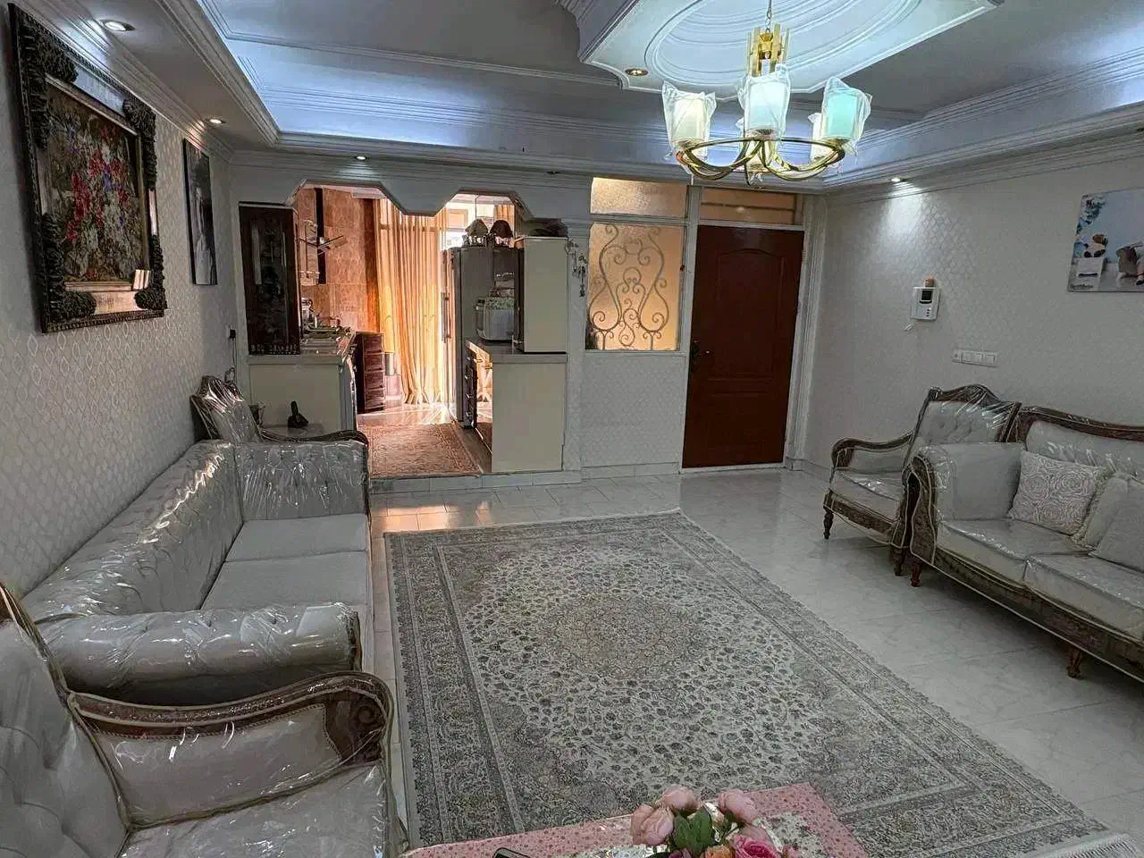 ۶۷ متر ۱خواب (طبقه سوم با پارکینگ)