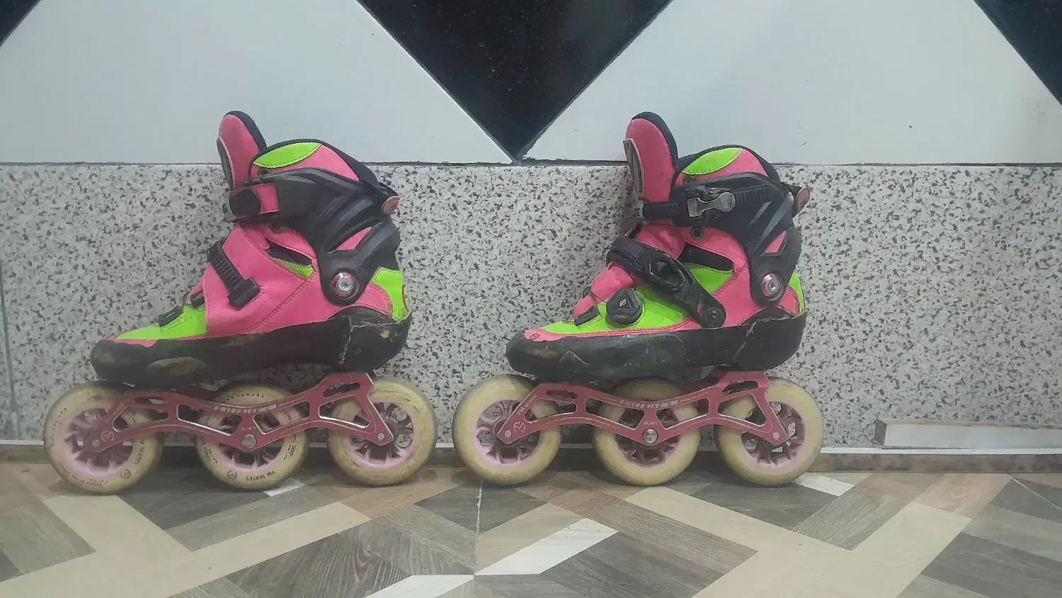 کفش اسکیت|دوچرخه، اسکیت، اسکوتر|زرند, |دیوار