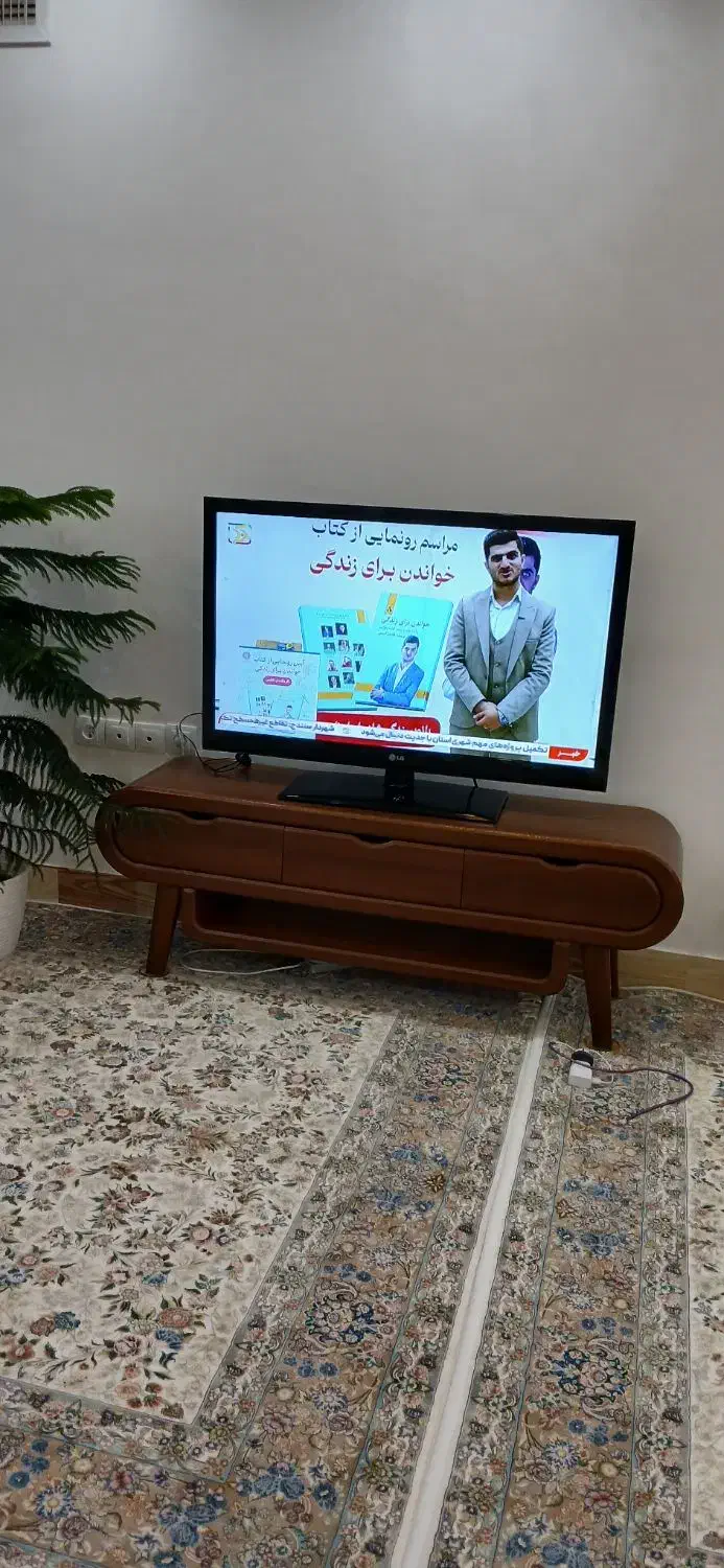 تلویزیون|تلویزیون و پروژکتور|سنندج, |دیوار