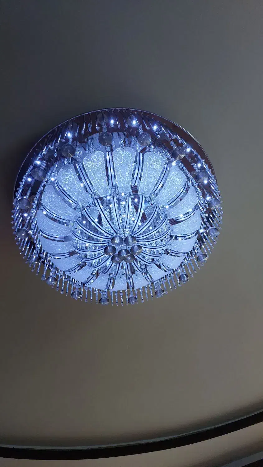 لوستر جدید سقفی ریموت دار چهارحالت بالامپ باکیفیت|لوستر و چراغ آویز|مشهد, رضاشهر|دیوار