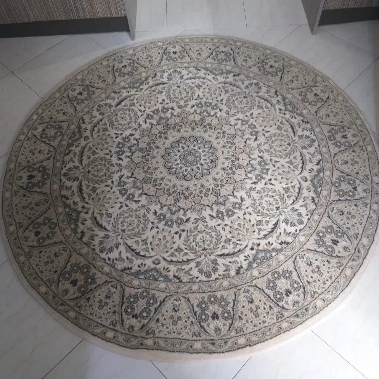 فرش گرد ماشینی سه متری  کاملا سالم|فرش|تهران, تهرانپارس جنوبی|دیوار