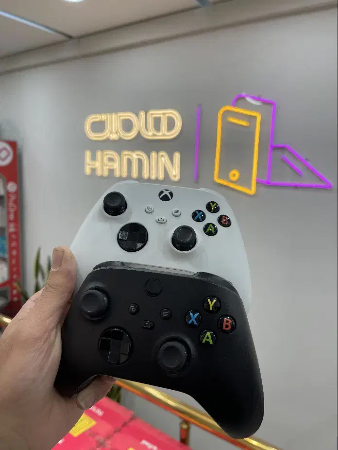 Xbox Series S دو دسته اصلی|کنسول، بازی ویدئویی و آنلاین|قزوین, |دیوار