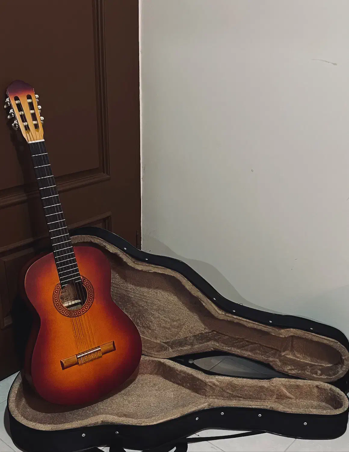 گیتار کلاسیک|گیتار، بیس، امپلیفایر|نوشهر, |دیوار