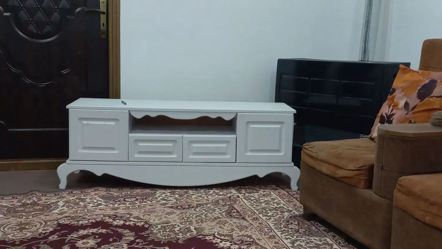 میز تلویزیون|میز تلویزیون|ماکلوان, |دیوار