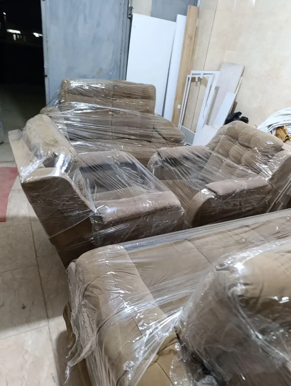 5دست‌مبلمان‌زیرقیمت|مبلمان خانگی و میز عسلی|نجف‌آباد, کهریزسنگ|دیوار