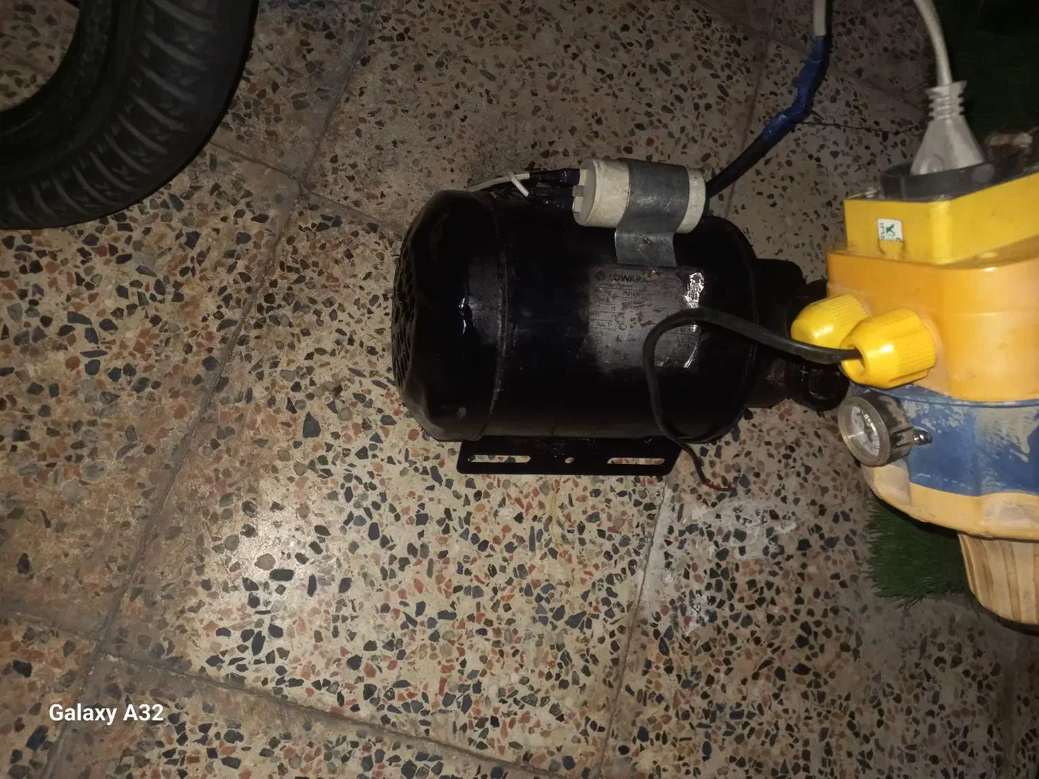 پمپ آب نیم اسب لوارا اصل ایتالیا با اتومات|مصالح و تجهیزات ساختمان|بهارستان, |دیوار