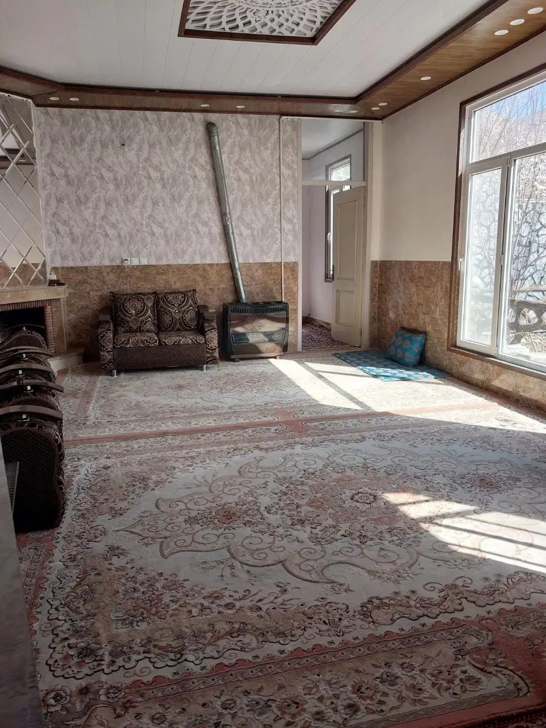 اجاره روزانه خانه ویلا باغ سانیج|اجارهٔ کوتاه‌مدت ویلا و باغ|تفت, |دیوار