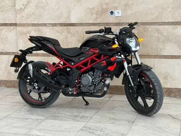 بنلی ۲۵۰ سی سی مدل ۱۴۰۲|موتورسیکلت|قروه, |دیوار