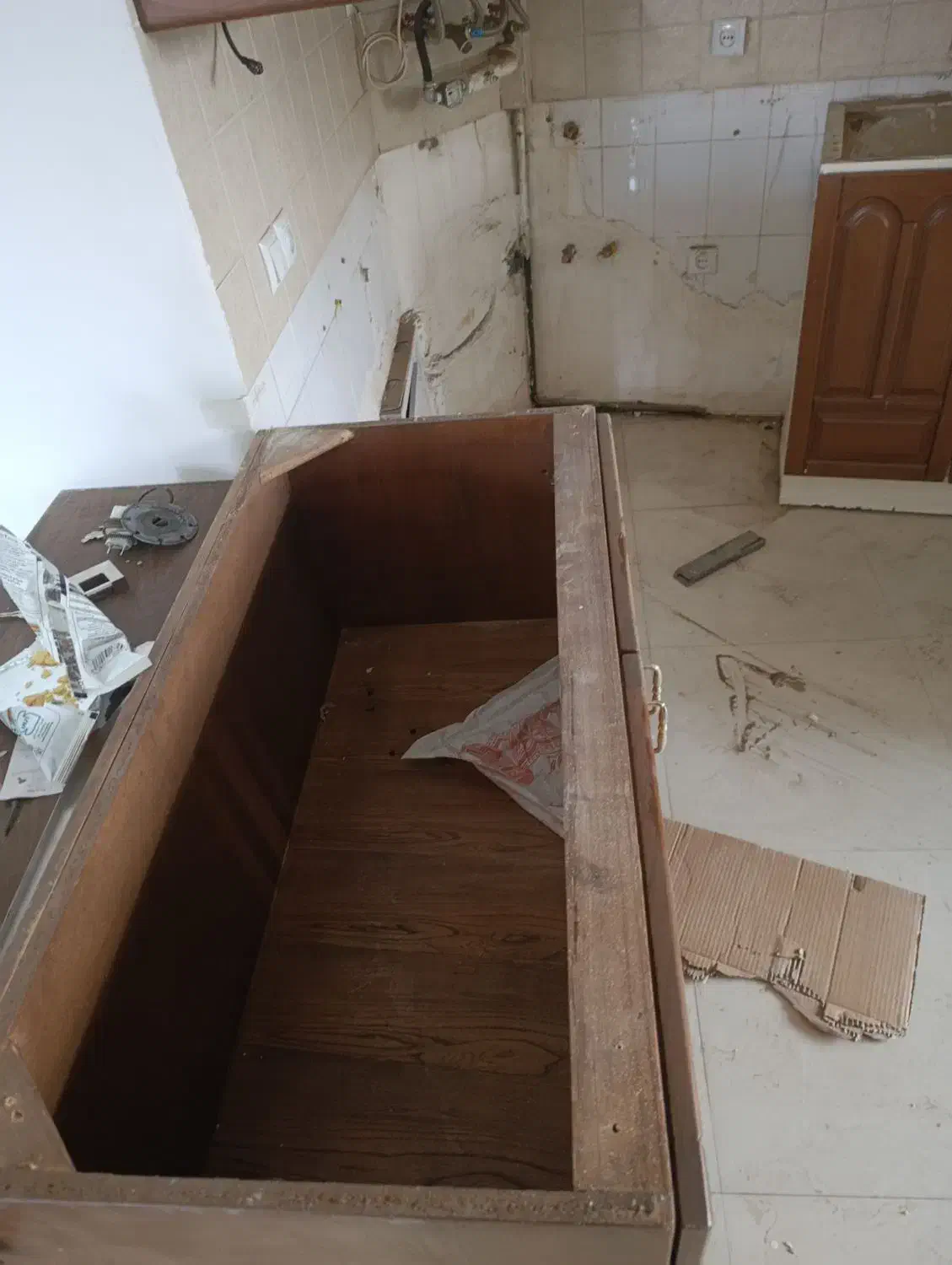 نصب کابینت و صفحه کابینت|خدمات پیشه و مهارت|مشهد, نیروی هوایی|دیوار