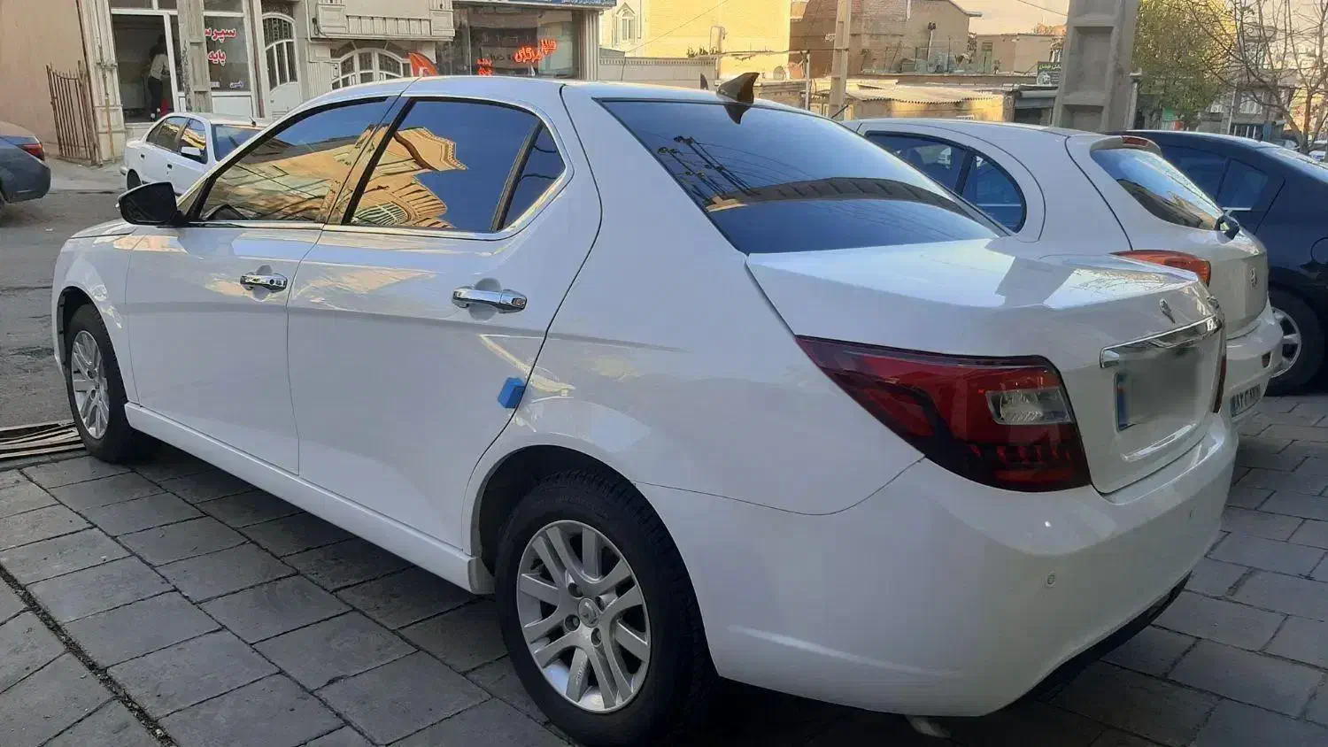 دنا پلاس  عتیقه.عروسک|خودرو سواری و وانت|سقز, |دیوار