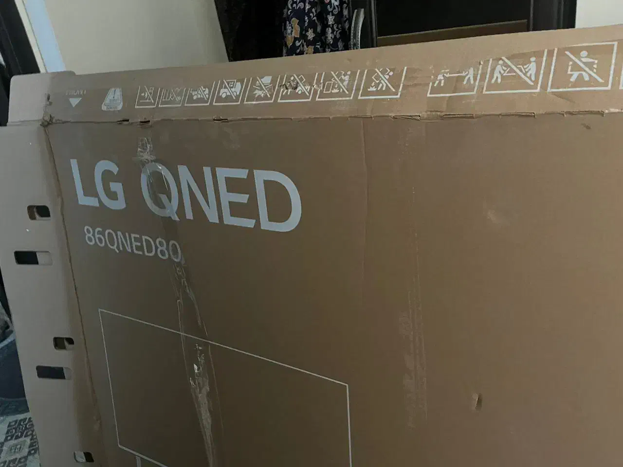 تلوزیون ال جی اصل ۸۶ اینچ|تلویزیون و پروژکتور|بروجرد, |دیوار