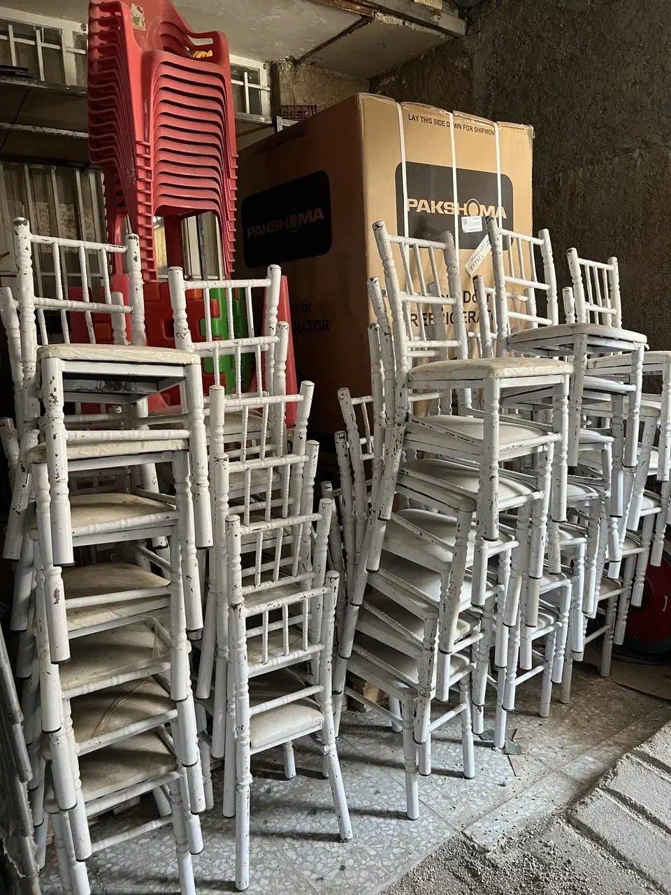 فروش عمده صندلی و میز تشریفات زیر قیمت|مبلمان اداری|شیراز, تلخ داش|دیوار