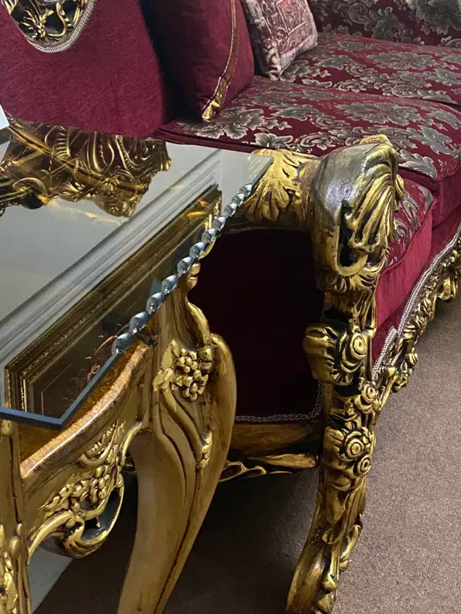 یک دست مبل ۷نفره سلطنتی|مبلمان خانگی و میز عسلی|قائم‌شهر, |دیوار