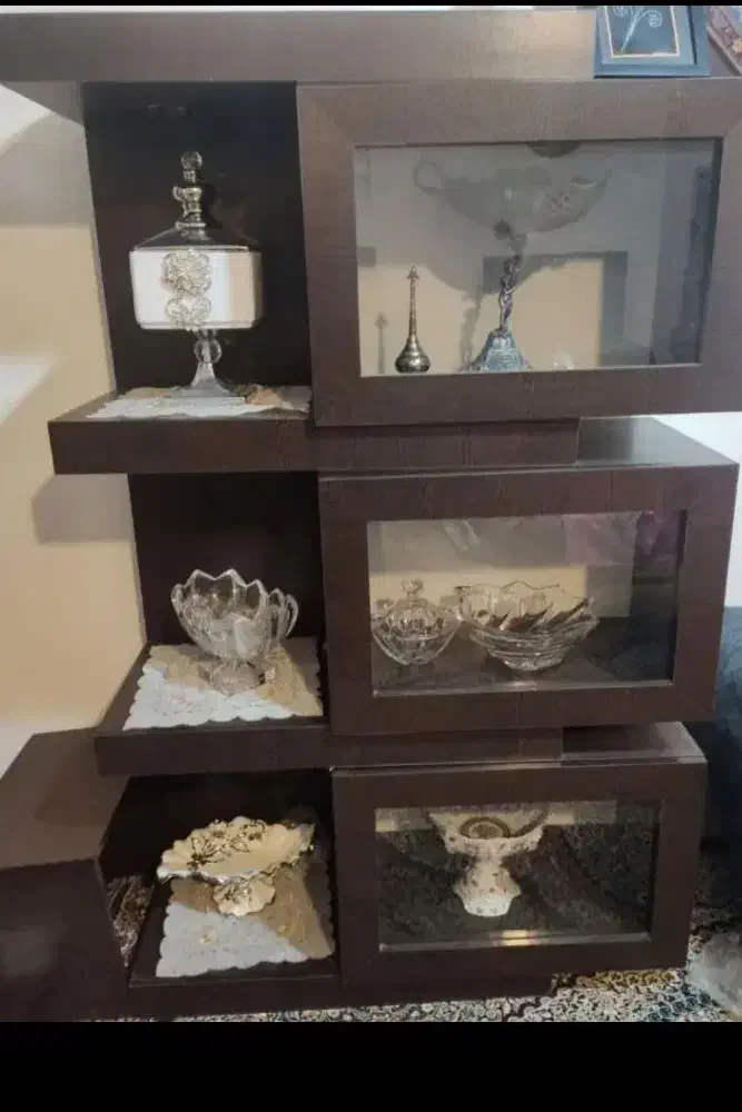 ویترین سالم و شیک و به روز|بوفه، ویترین، کنسول|سیرجان, |دیوار