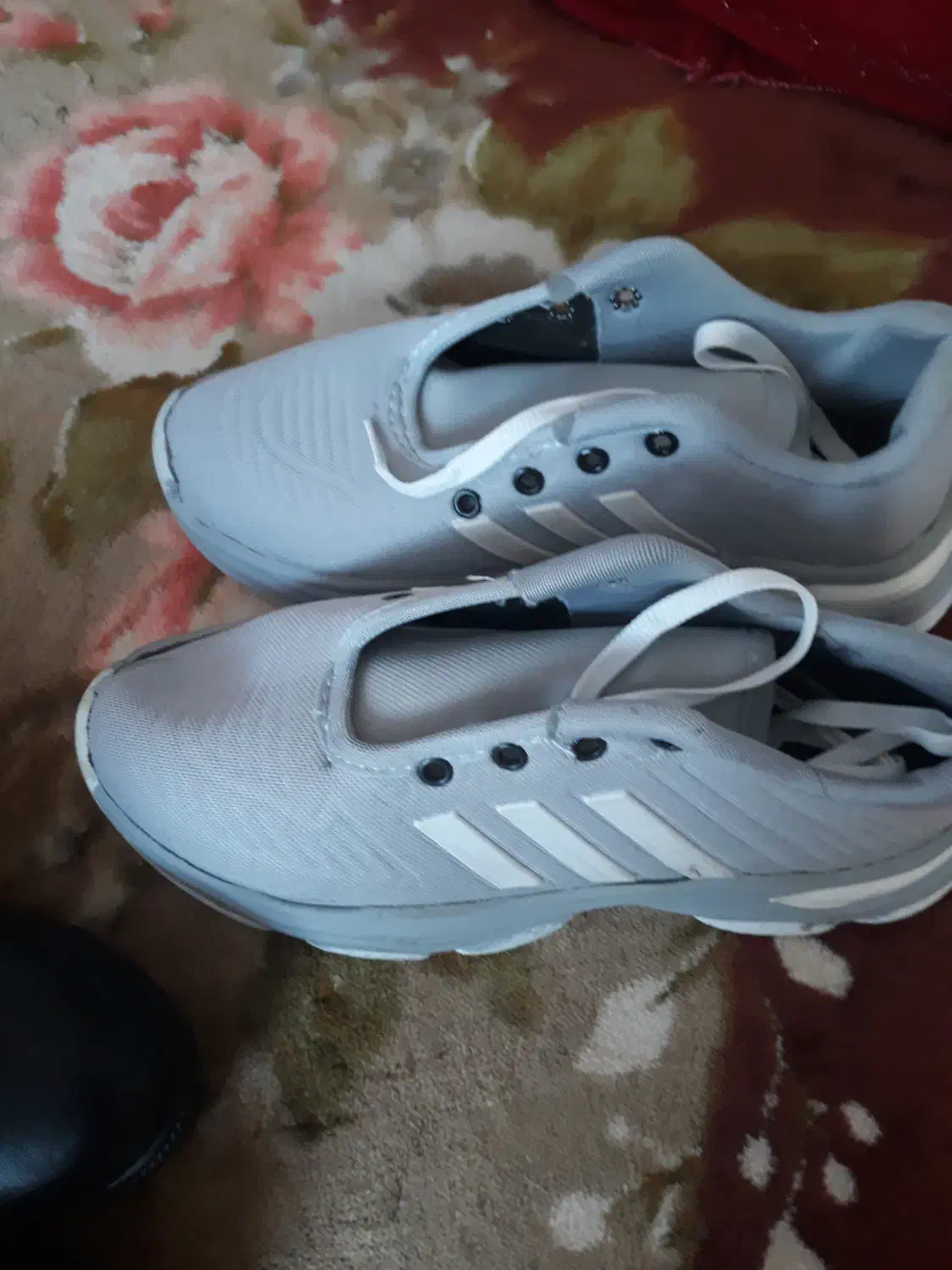 کفش|کیف، کفش، کمربند|اصفهان, رزمندگان|دیوار