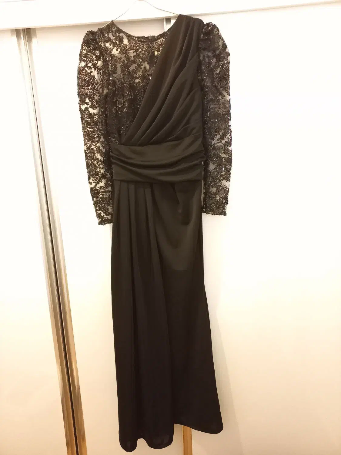 لباس|لباس|آذرشهر, |دیوار