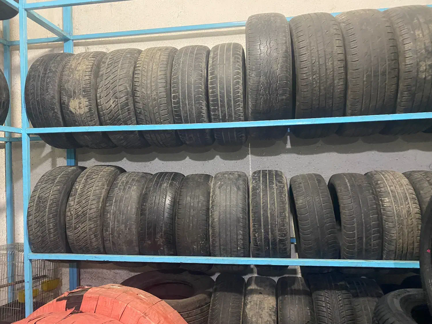 لاستیک دسته دوم|قطعات یدکی و لوازم جانبی|رشت, آتشگاه|دیوار