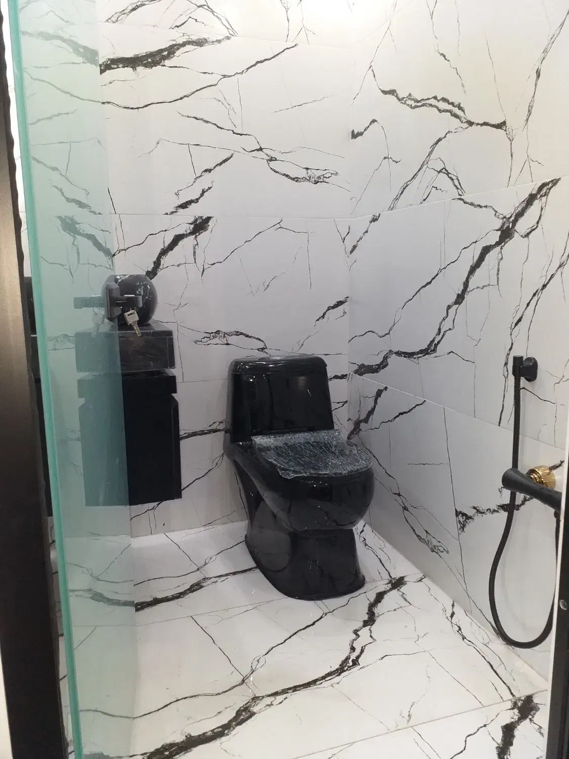 کاشی کاری مدرن با ابزار و دستگاه های روز|خدمات پیشه و مهارت|تهران, والفجر (افسریه)|دیوار