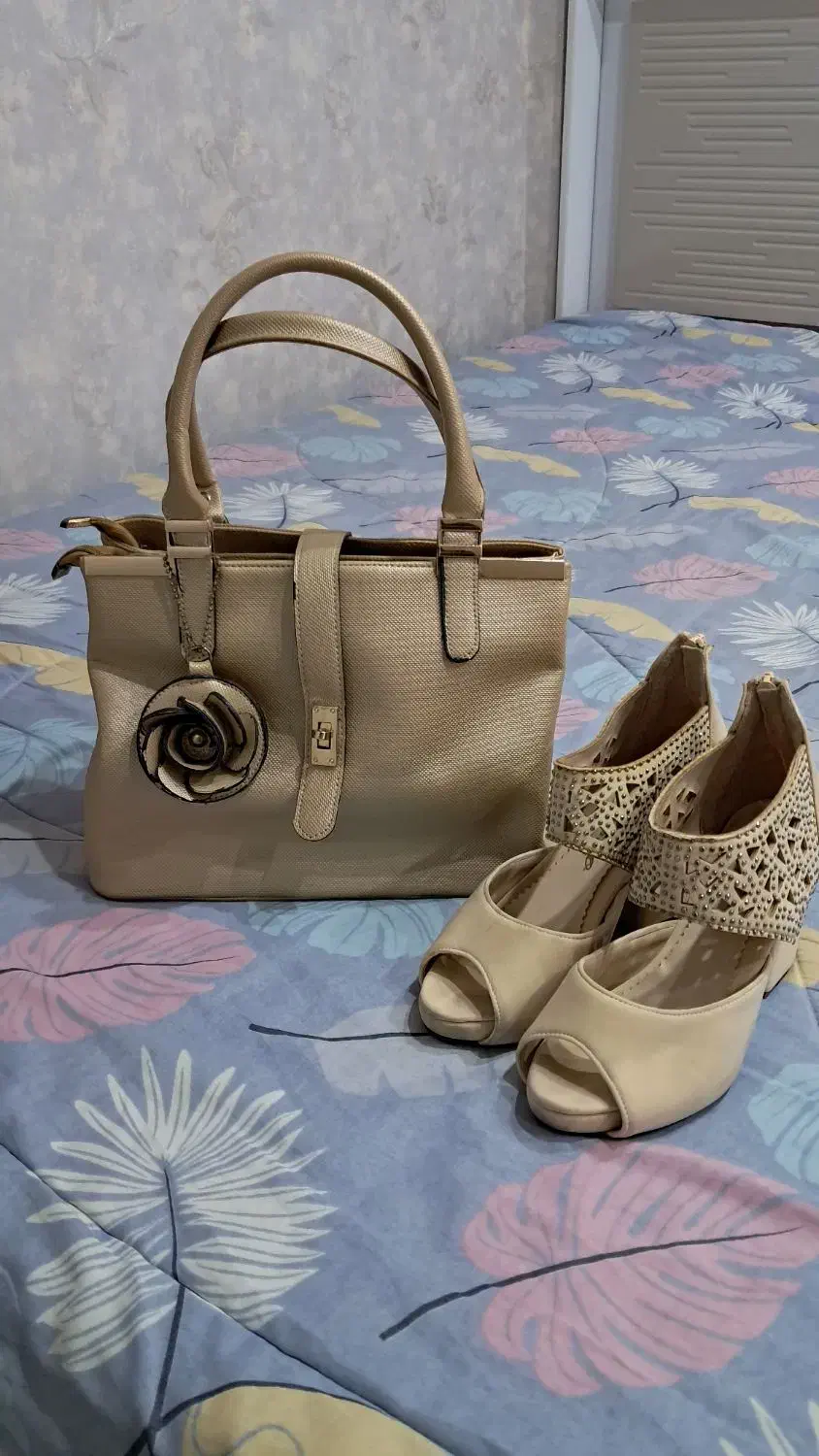 کیف و کفش|کیف، کفش، کمربند|همدان, |دیوار