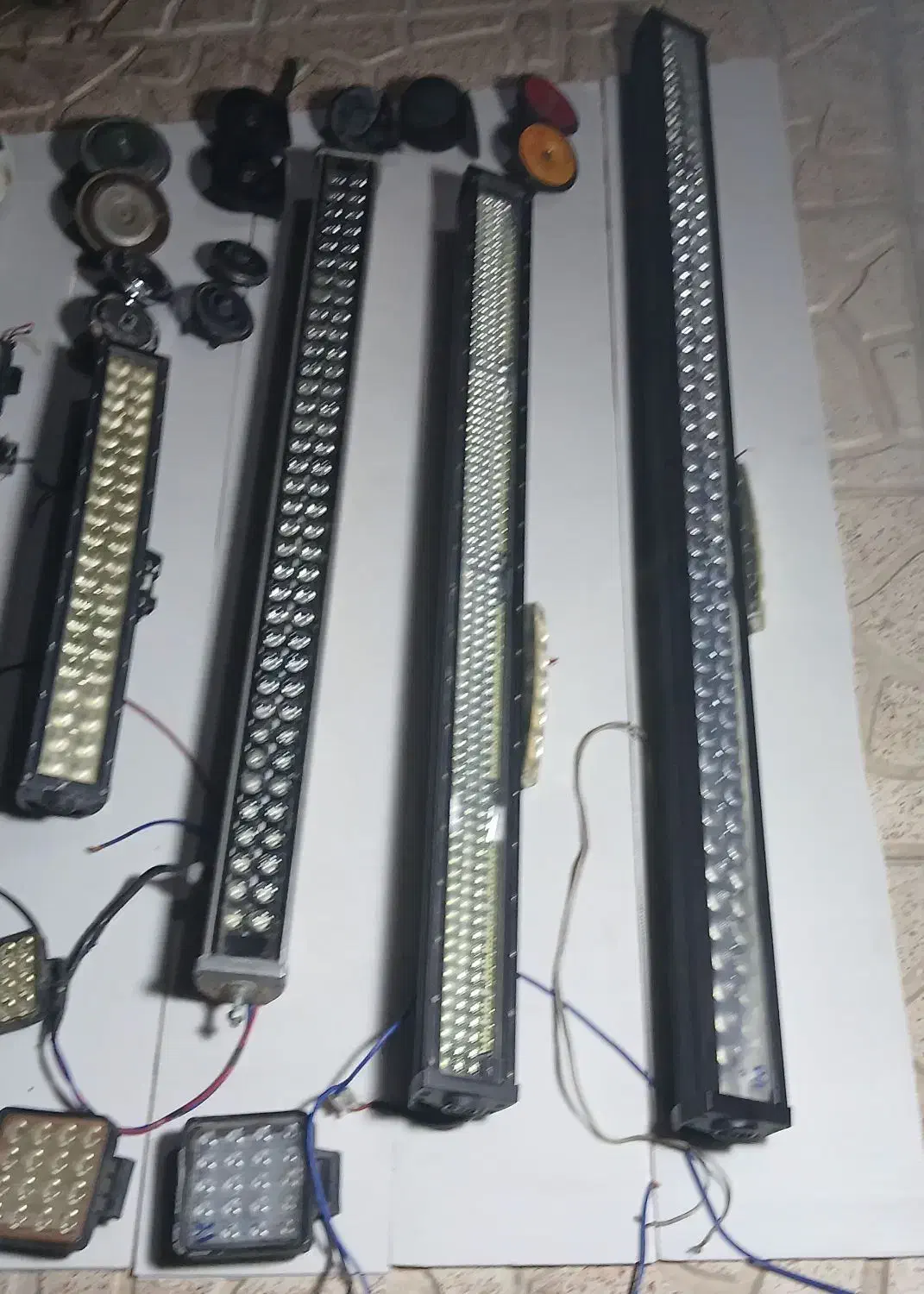 پرژکتور و بوق و باتری موتور|قطعات یدکی و لوازم جانبی|شیراز, تندگویان|دیوار