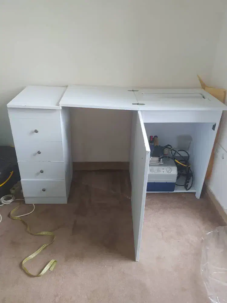 میز چرخ خیاطی|لوازم خیاطی و بافتنی|رشت, امین الضرب|دیوار