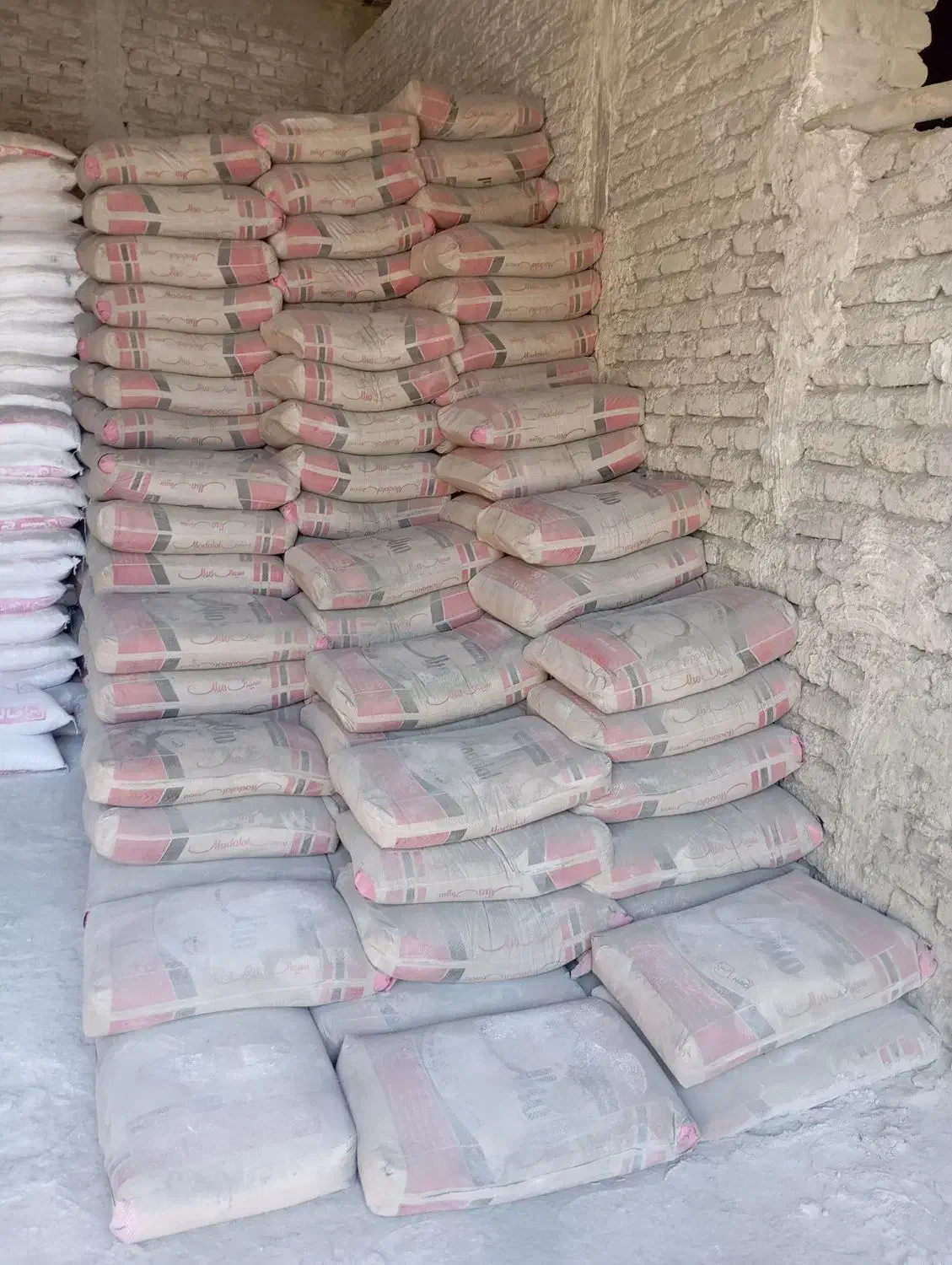 سیمان مدلل|مصالح و تجهیزات ساختمان|کامیاران, |دیوار