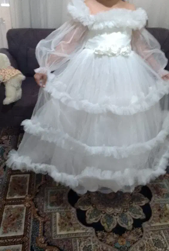 لباس عروس|لباس|رباطکریم, رباطکریم|دیوار