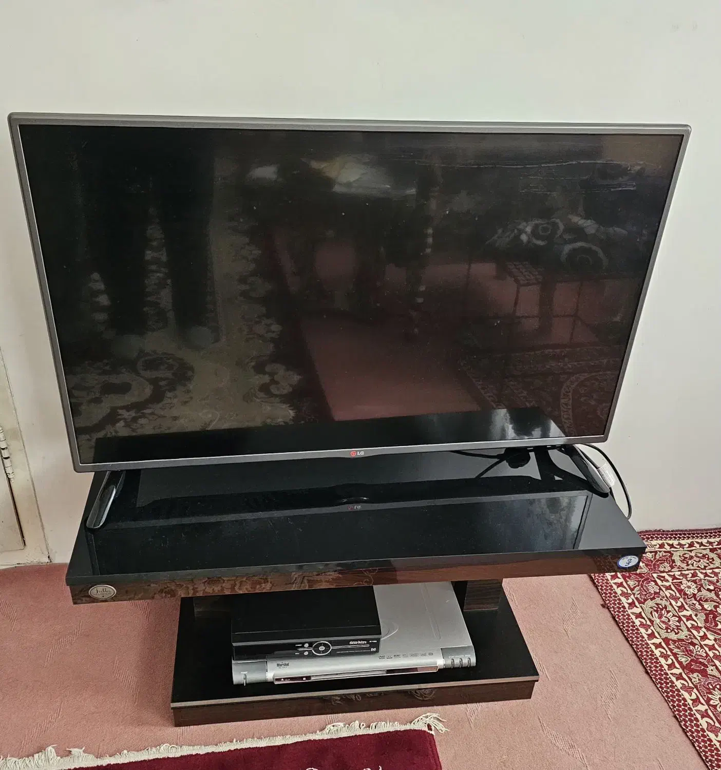 تلویزیون LED، ال جی ۴۲ اینچ|تلویزیون و پروژکتور|میانه, |دیوار