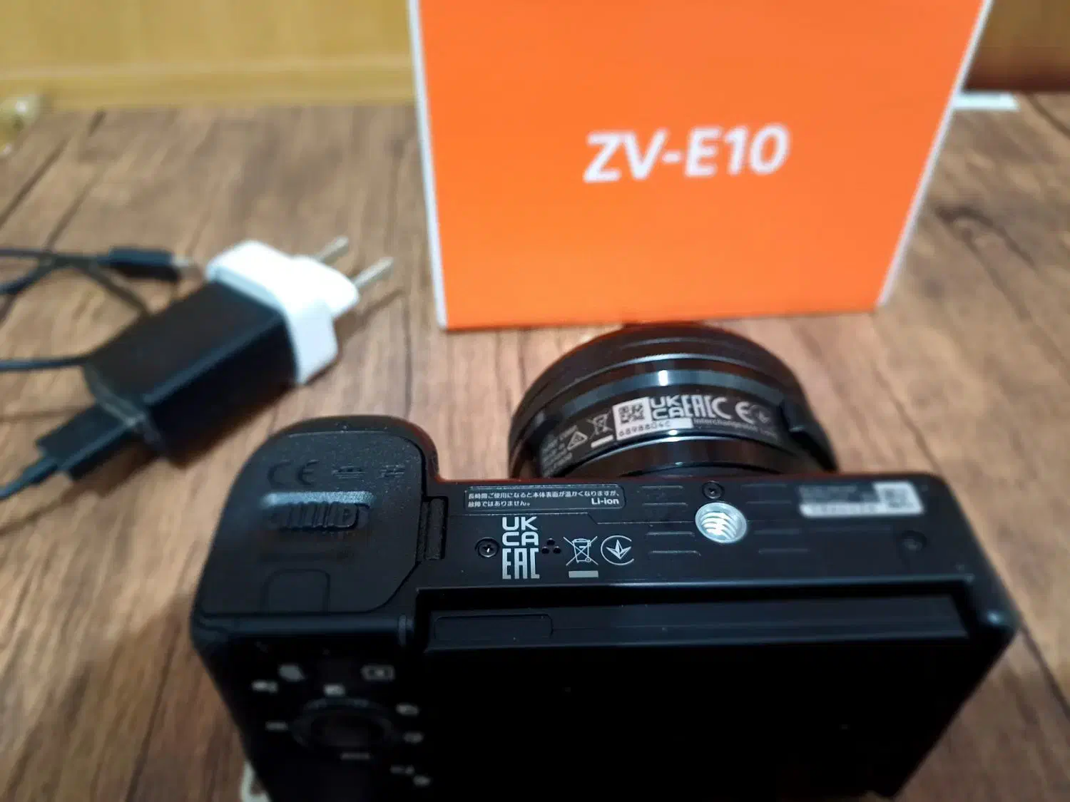 دوربین سونی zve 10|دوربین عکاسی و فیلم‌برداری|تهران, مینای شمالی (مخبر)|دیوار